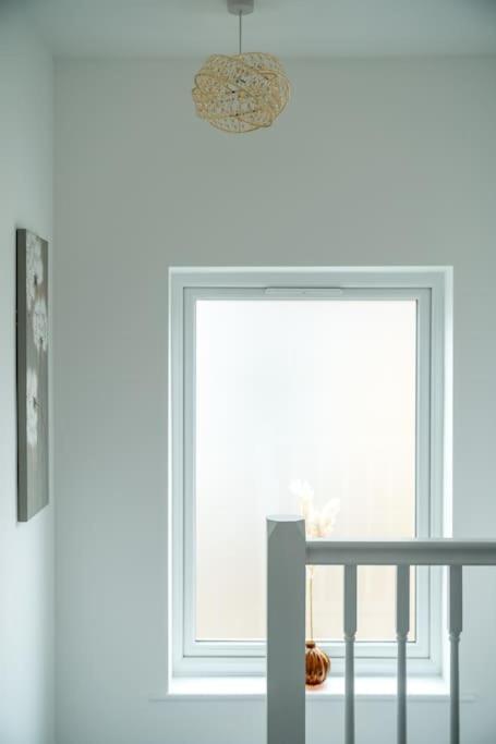 Lux 3Bed Near Wembley With Parking By Oceana Group - Sleeps 8 Appartement Harrow Buitenkant foto